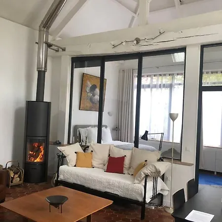 Location Charmante A Avec Terrasse Et Chemineea Essomes-sur-Marne